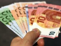 Pagos en efectivo: qué dice la ley y cómo afecta a empresas y particulares
