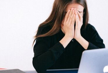 Acoso laboral: cómo identificarlo y qué deben hacer las empresas para prevenirlo